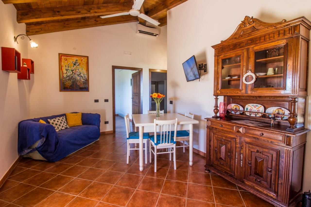 Villa con piscina Casale di Giò nel Golfo di Castellammare Partinico Exterior foto